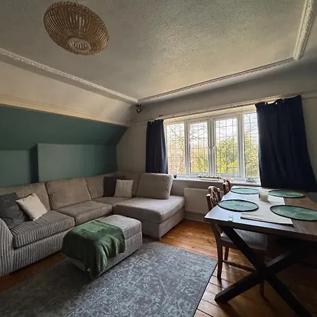 شقة Spacious 2 Bed Flat Headingley Leeds- Free Parking *