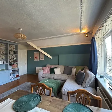 شقة Spacious 2 Bed Flat Headingley Leeds- Free Parking ليدز